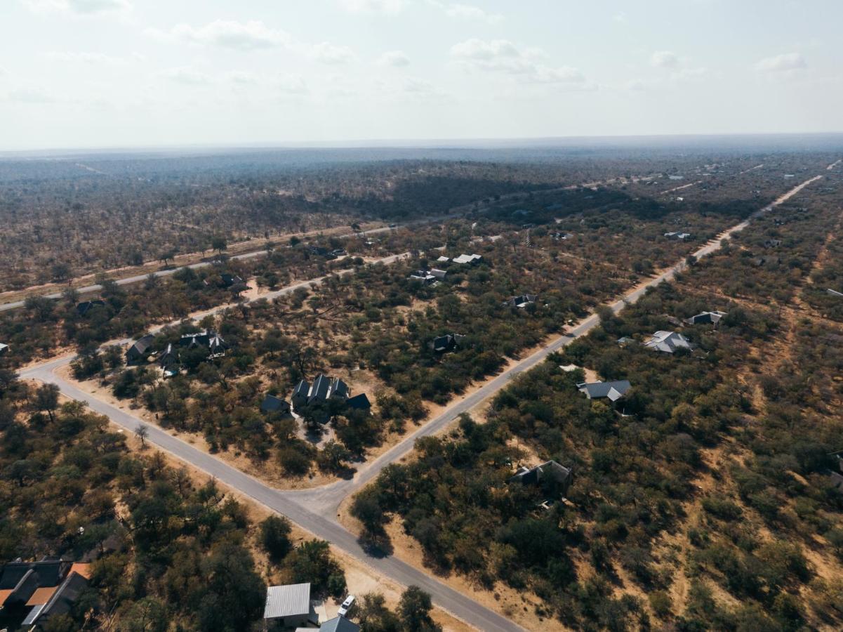 Giraffe Lodge Hoedspruit Exterior photo