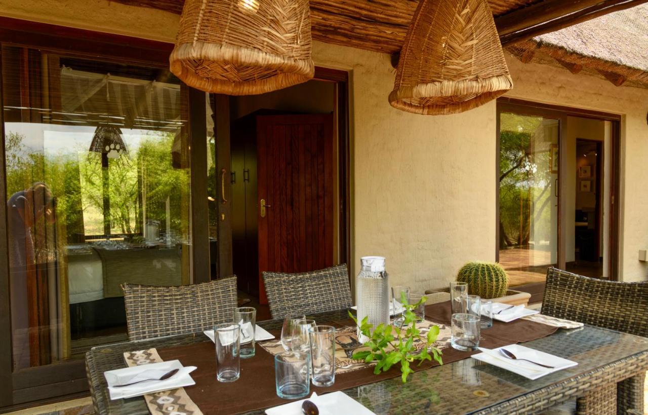Giraffe Lodge Hoedspruit Exterior photo