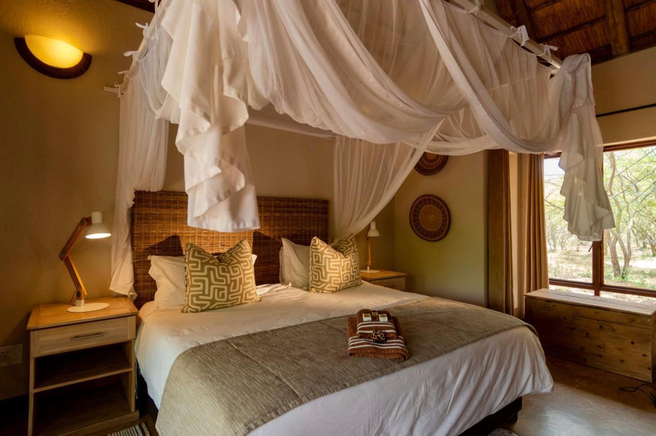 Giraffe Lodge Hoedspruit Exterior photo
